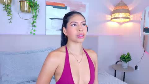 abiehils online show from July 6, 4:42 pm