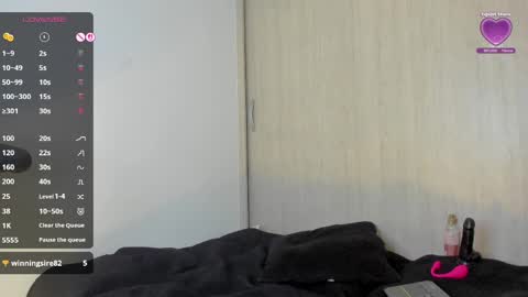 abril2234 online show from April 27, 2:42 am