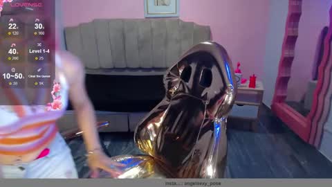 abril_ch_ online show from October 29, 10:50 am