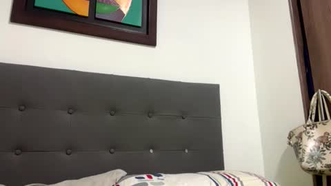 abrilsantosxo online show from June 16, 12:53 pm