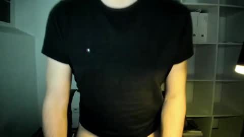 Snapshot of achtinch chatting on January 12, 12:39 am ACHTINCH online show from January 12, 12:39 am