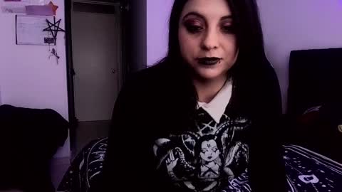 Alice online show from June 1, 2:51 pm