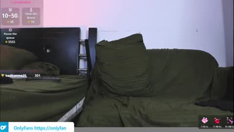 Snapshot of acid_longer chatting on February 20, 1:57 am centric independent model online show from February 20, 1:57 am