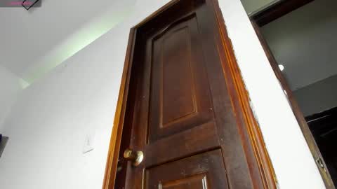 ada_brooke online show from December 16, 12:22 pm