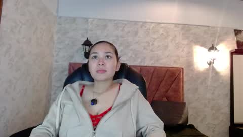 Adaira online show from November 25, 4:55 am