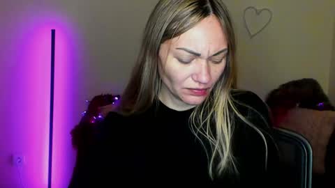 Adalina online show from April 23, 7:04 pm
