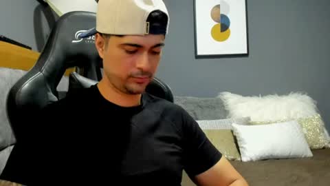 adam clarke online show from June 19, 1:11 am