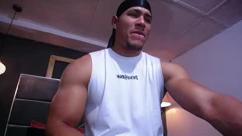 adam_fit19cm online show from June 17, 1:38 pm
