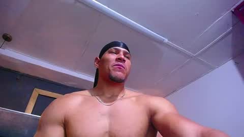 adam_fit19cm online show from July 7, 2:10 pm