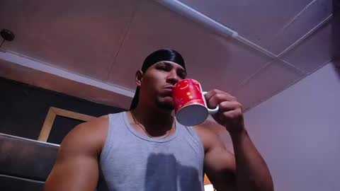 adam_fit19cm online show from June 14, 2:08 pm