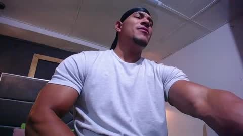 adam_fit19cm online show from June 6, 2:56 pm