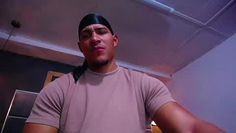 adam_fit19cm online show from July 31, 2:18 pm