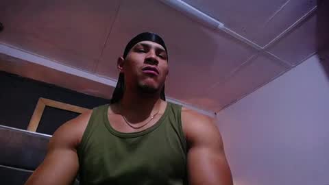 adam_fit19cm online show from June 15, 2:31 pm