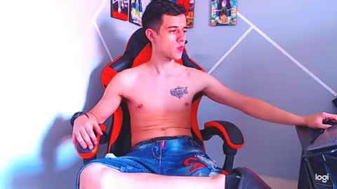 adam hot11 online show from November 2, 9:37 pm