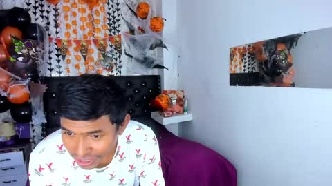 adam_morgan2 online show from October 27, 7:03 pm