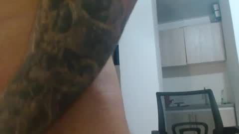 adam shilder7 online show from July 23, 1:58 am
