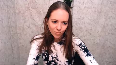Snapshot of adamais_ chatting on February 20, 10:48 am adamais_ online show from February 20, 10:48 am