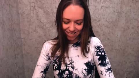 Snapshot of adamais_ chatting on February 21, 8:51 am adamais_ online show from February 21, 8:51 am