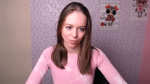 Snapshot of adamais_ chatting on February 2, 10:35 am adamais_ online show from February 2, 10:35 am