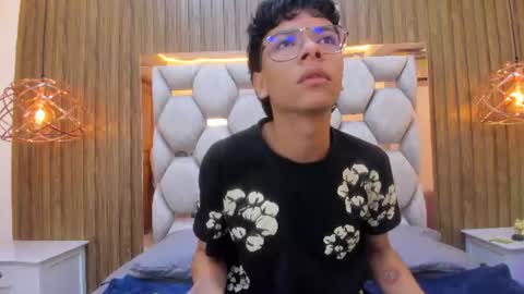 Adams Bobby online show from June 26, 11:37 am