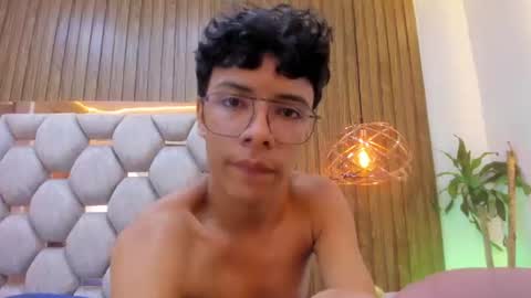 Adams Bobby online show from June 27, 12:22 pm