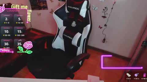 adams_mel online show from October 8, 10:59 pm