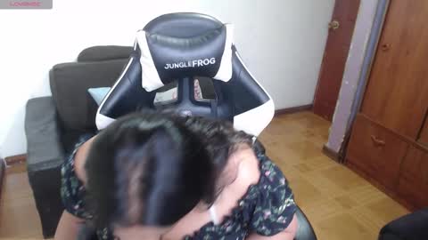 adams_mel online show from March 6, 10:20 pm