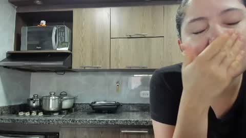 eva online show from June 17, 10:15 pm