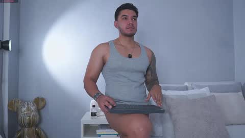 Adan Johns online show from May 6, 10:10 am