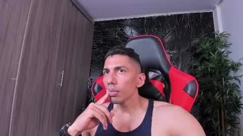 Adan Sin online show from July 20, 7:15 pm