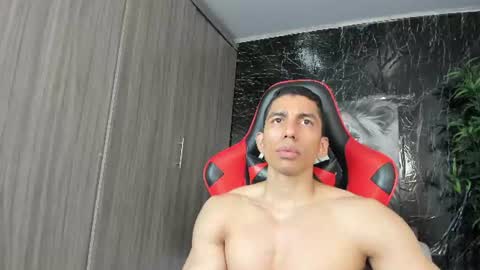 Adan Sin online show from July 18, 5:15 pm