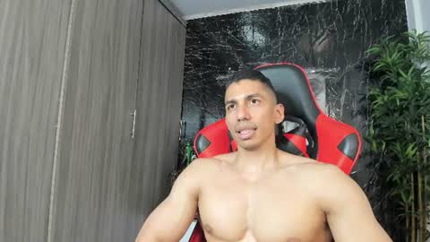 Adan Sin online show from July 21, 7:49 pm