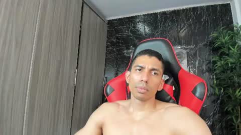 Adan Sin online show from July 28, 7:50 pm