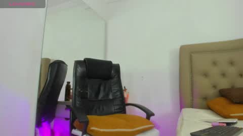 Adara Ferrara online show from April 27, 11:57 pm