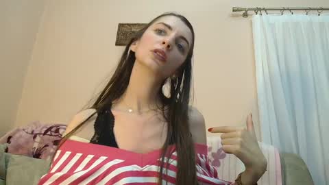 addicted_to_you1 online show from May 6, 6:47 pm