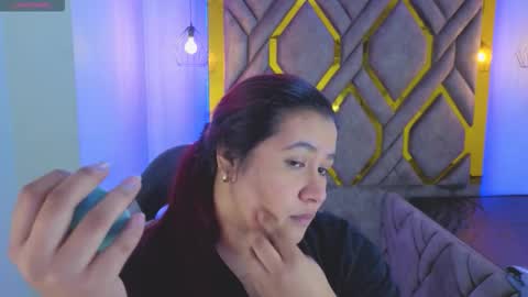 addy__02 online show from December 17, 2:07 am