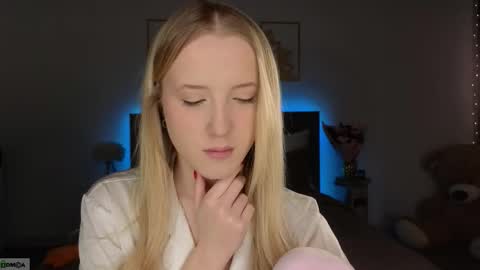 Adele online show from February 19, 9:36 pm