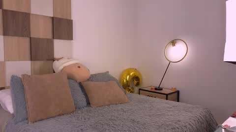 Andrea online show from February 1, 12:35 pm