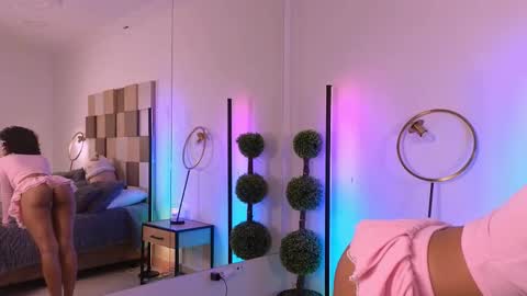 Snapshot of adele_carter_ chatting on October 9, 1:49 pm Andrea online show from October 9, 1:49 pm