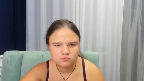 Snapshot of adelecruzz chatting on September 10, 12:06 pm adelecruzz online show from September 10, 12:06 pm
