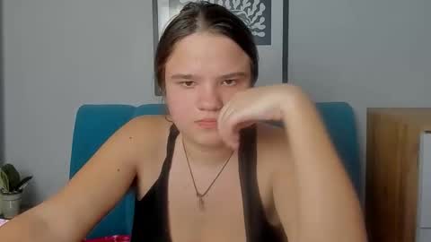 adelecruzz online show from March 15, 5:27 pm