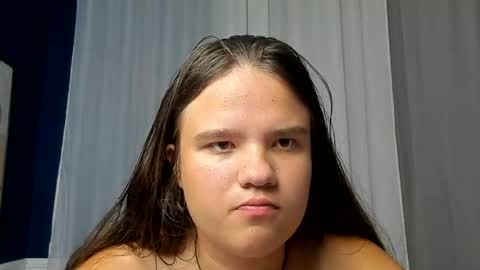 adelecruzz online show from July 26, 12:14 pm