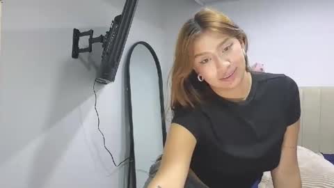 adellein foxx online show from February 10, 1:41 am