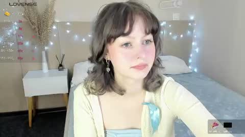 adelesilvy online show from June 18, 1:55 am