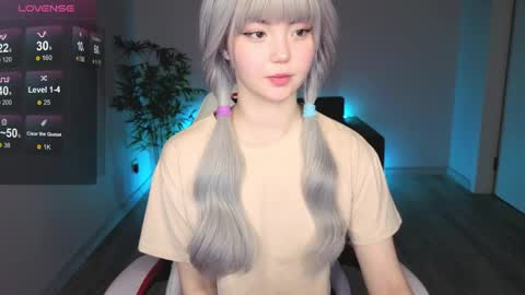 adelina__flower online show from April 30, 2:27 am
