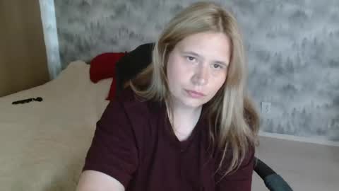 adelinalawson online show from July 24, 10:34 am