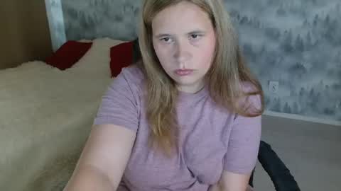 adelinalawson online show from July 30, 9:21 am