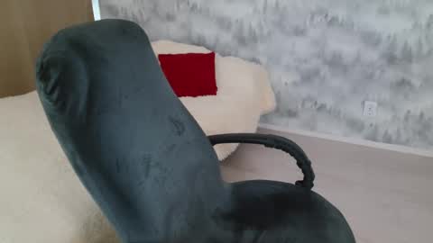 adelinalawson online show from July 9, 9:13 am