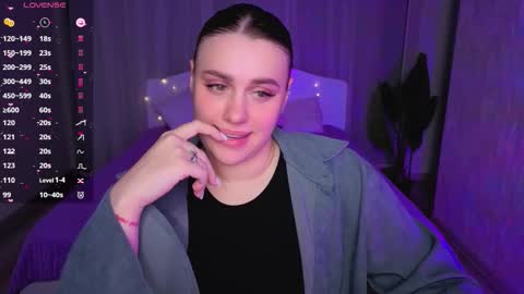 Ada online show from November 11, 5:04 pm