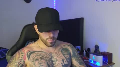 Ades online show from January 19, 8:02 am